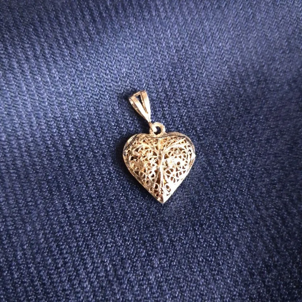 Vintage Sterling Silver Filigree Puff Heart Pendant 1 inch